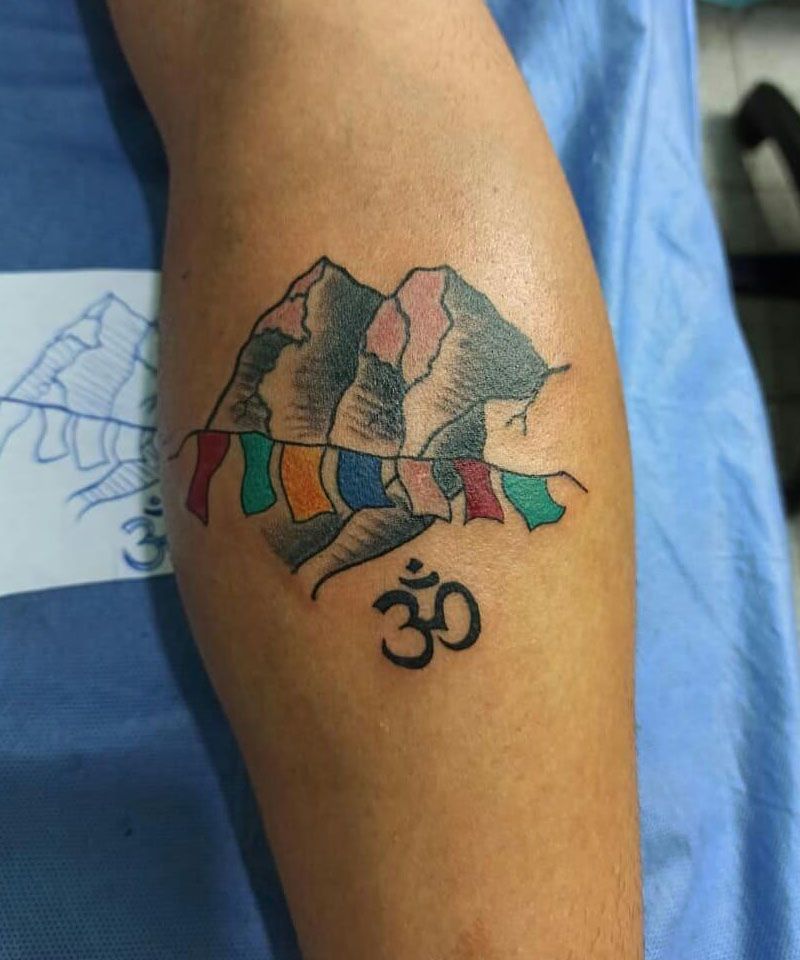 30 Awesome Mount Everest Tattoos For Your Next Ink