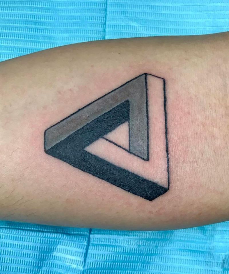 30 Amazing Penrose Tattoos for Your Inspiration