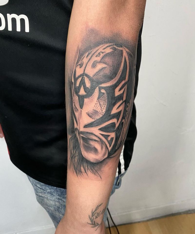 30 Unique Luchador Tattoos for Your Inspiration