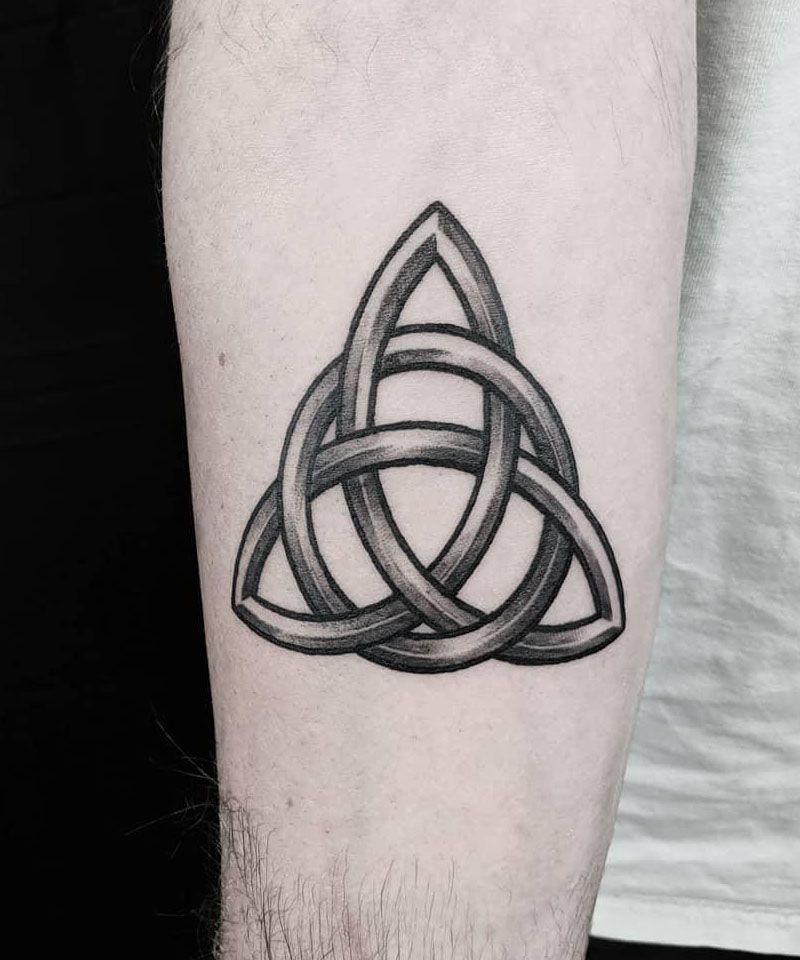 30 Awesome Trinity Knot Tattoos You Will Love