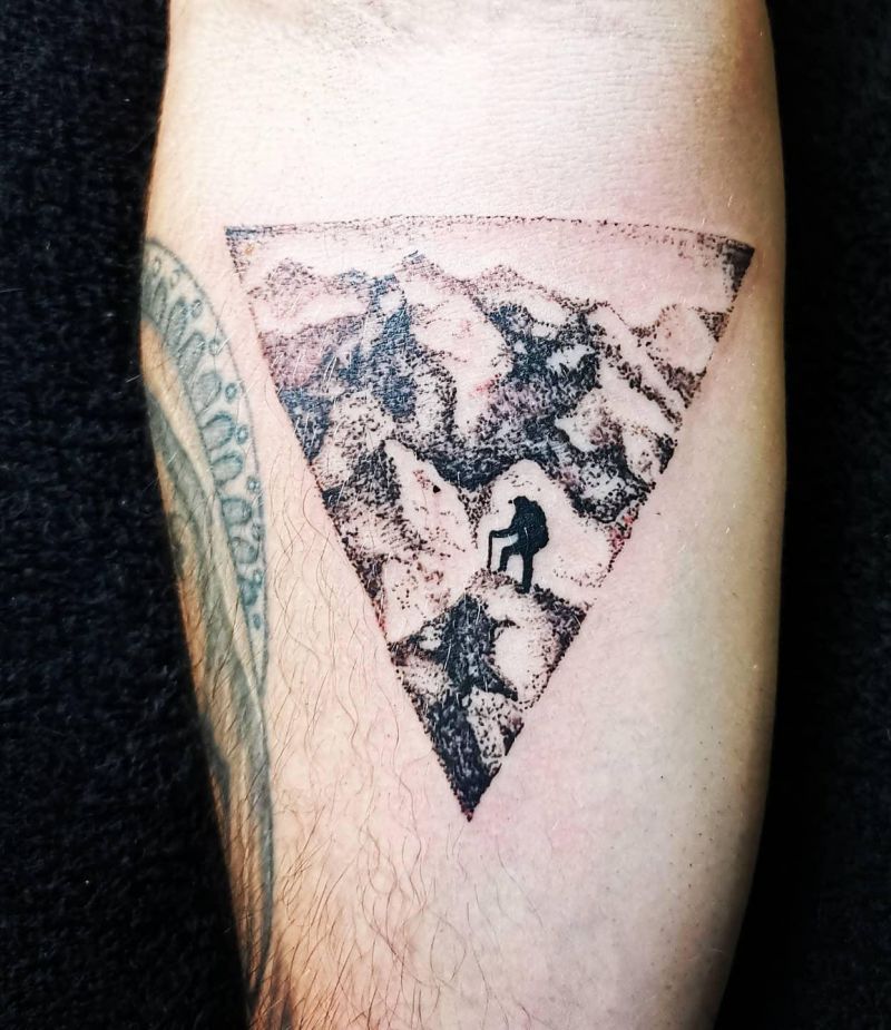 30 Awesome Mount Everest Tattoos For Your Next Ink