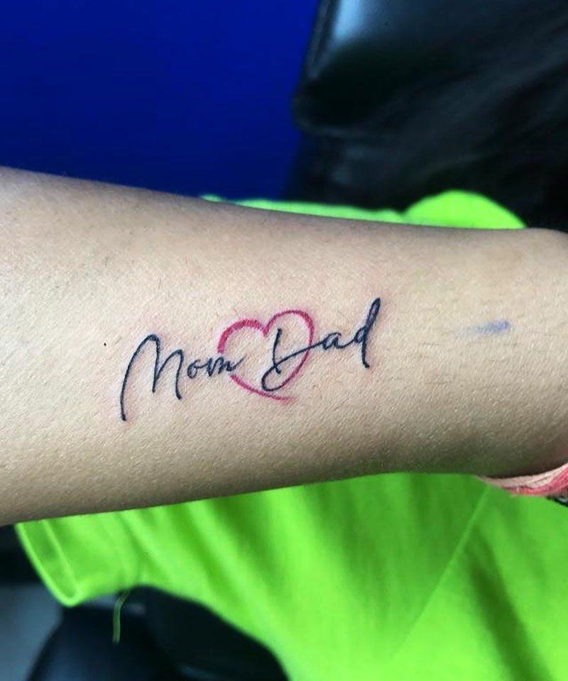 30 Great Mom Dad Tattoos For Your Inspiration