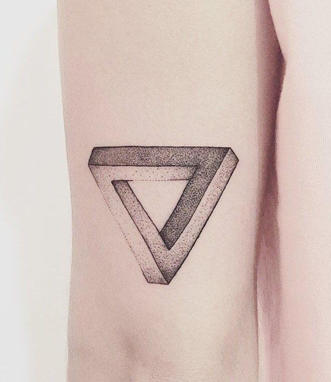 30 Amazing Penrose Tattoos for Your Inspiration