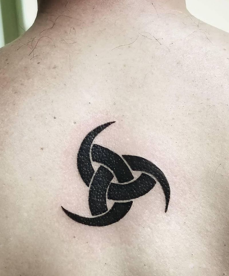 11 Awesome Triple Horn Tattoos for Your Next Ink