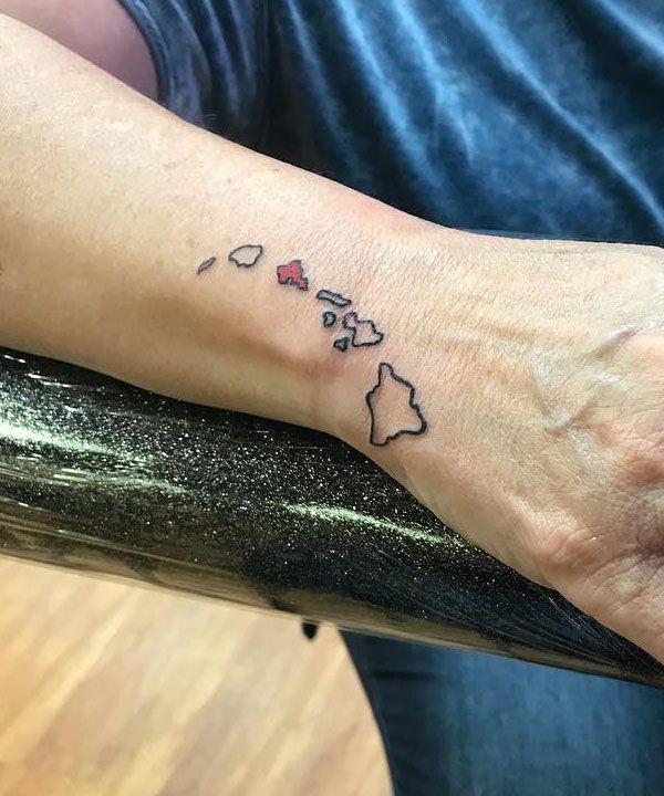 30 Awesome Hawaiian Islands Tattoos You Must Love