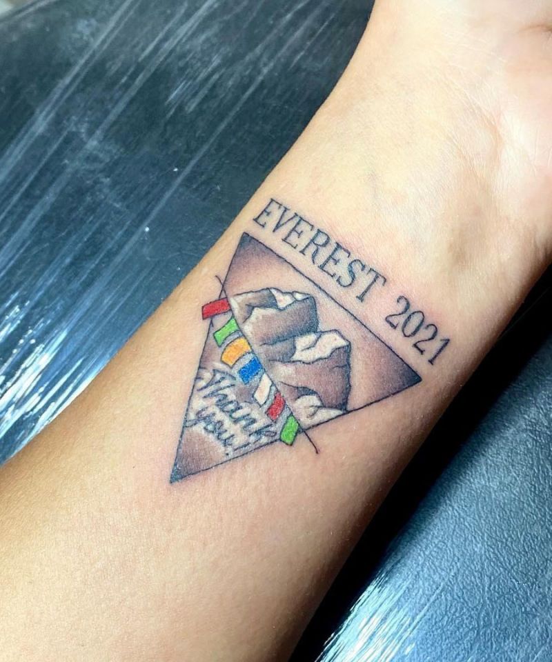 30 Awesome Mount Everest Tattoos For Your Next Ink