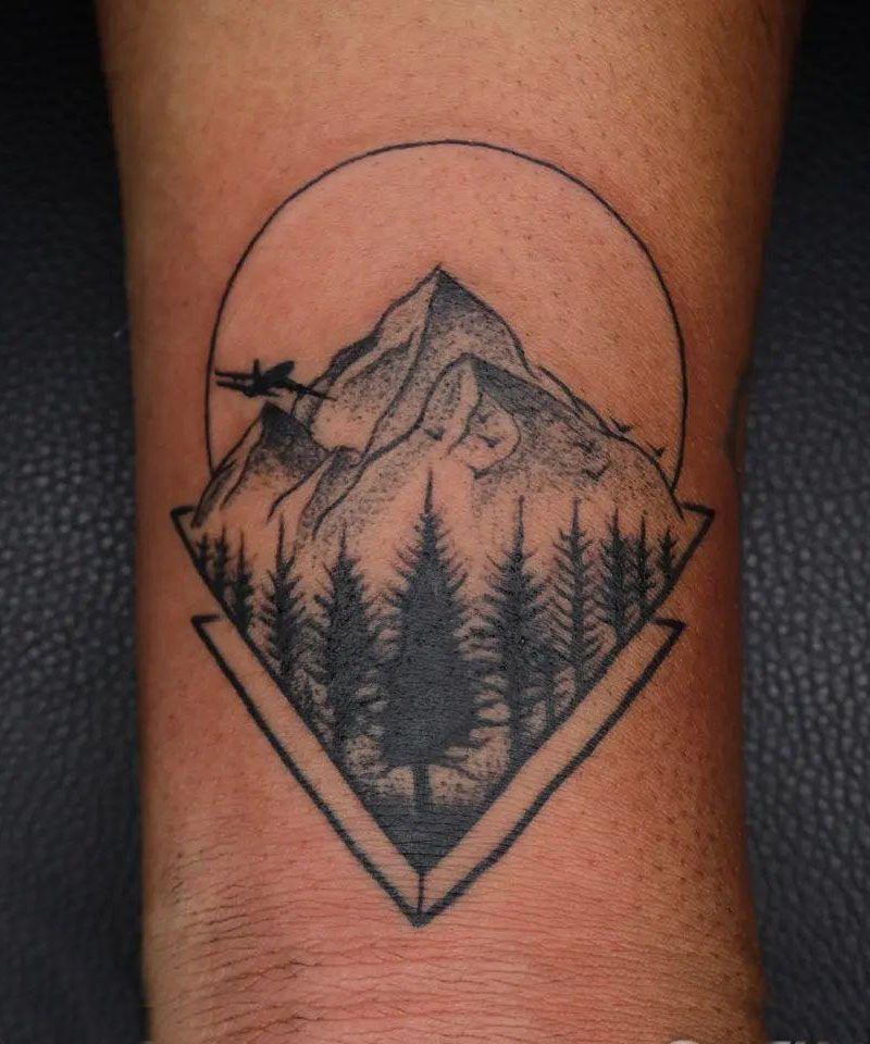 30 Awesome Mount Everest Tattoos For Your Next Ink