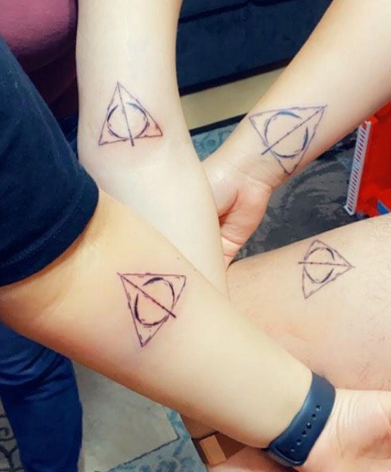 30 Unique Siblings Tattoos You Can Copy