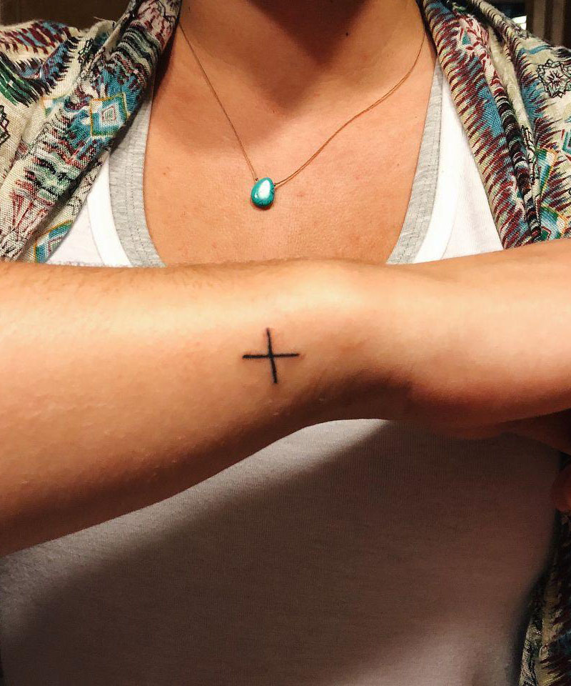 8 Unique Plus Sign Tattoos to Inspire You