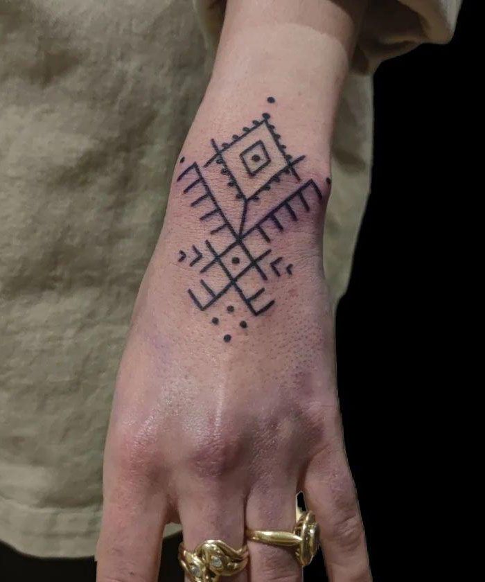 30 Unique Amazigh Tattoos to Inspire You