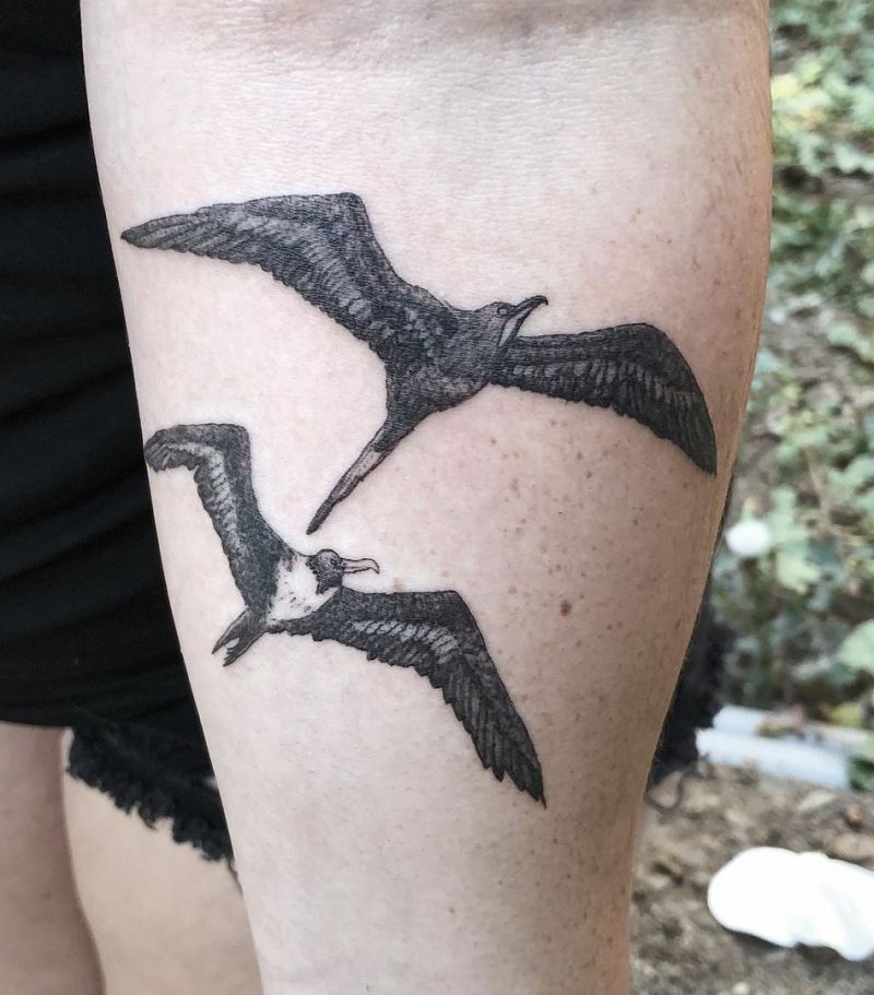 15 Pretty Frigate Bird Tattoos to Inspire You