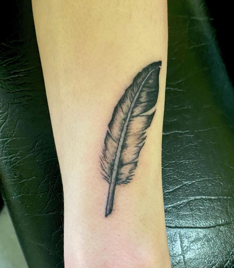 30 Pretty Eagle Feather Tattoos to Inspire You