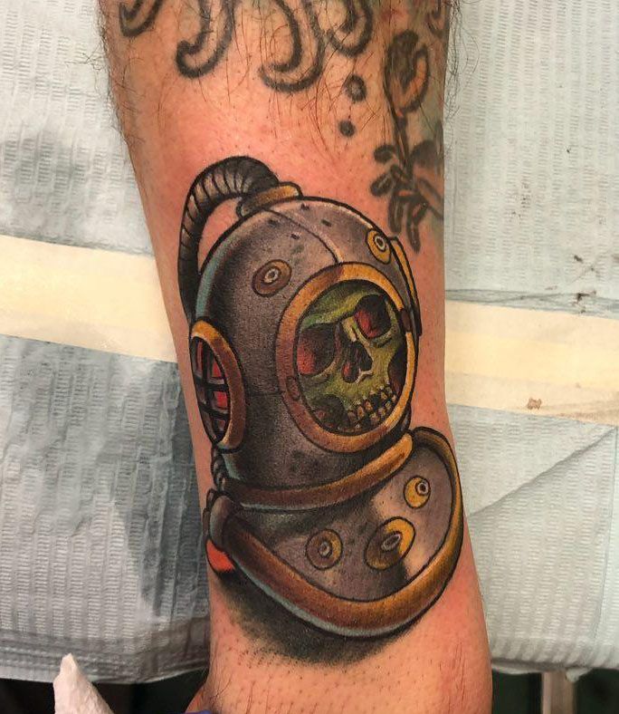 30 Unique Diving Helmet Tattoos You Must Love