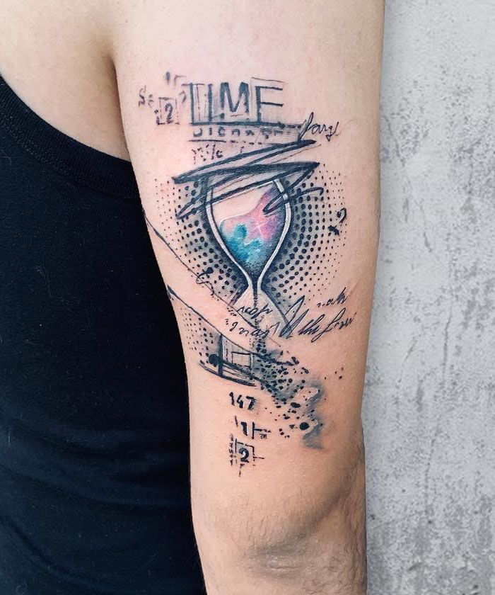 30 Classy Broken Hourglass Tattoos for Your Next Ink