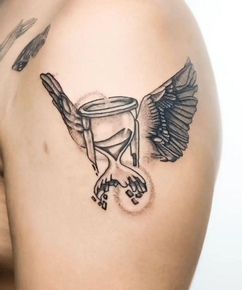 30 Classy Broken Hourglass Tattoos for Your Next Ink
