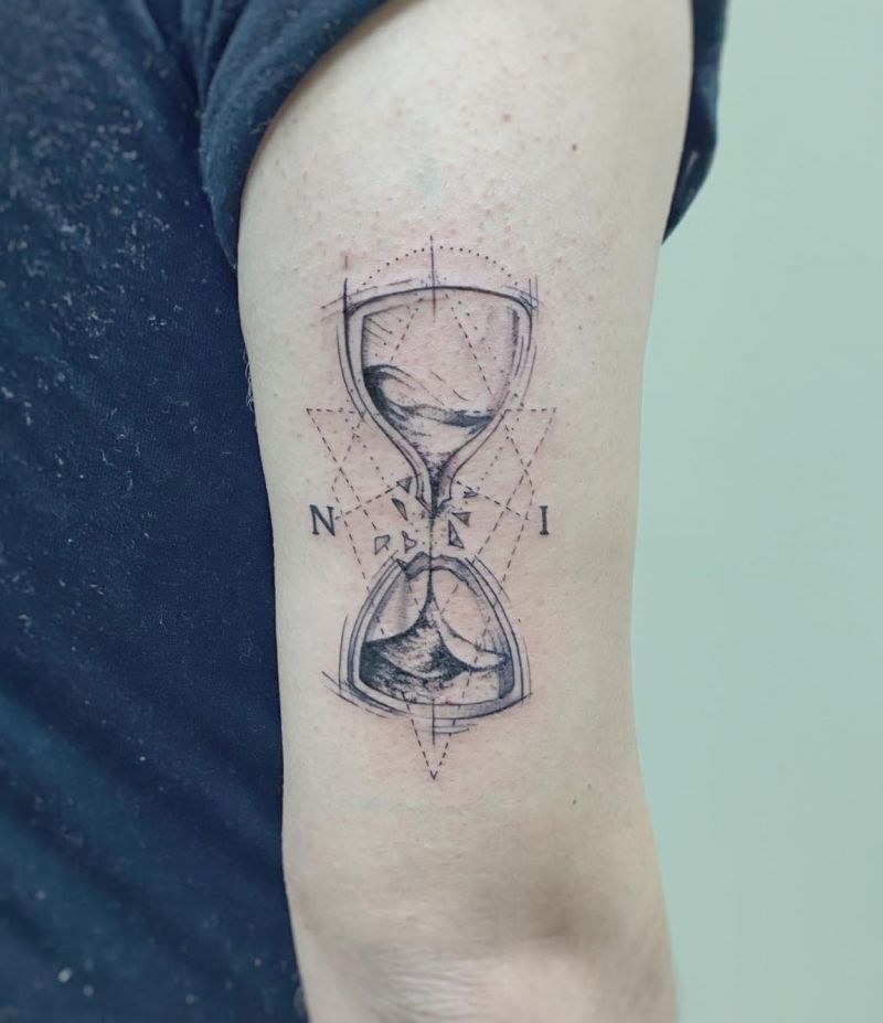 30 Classy Broken Hourglass Tattoos for Your Next Ink