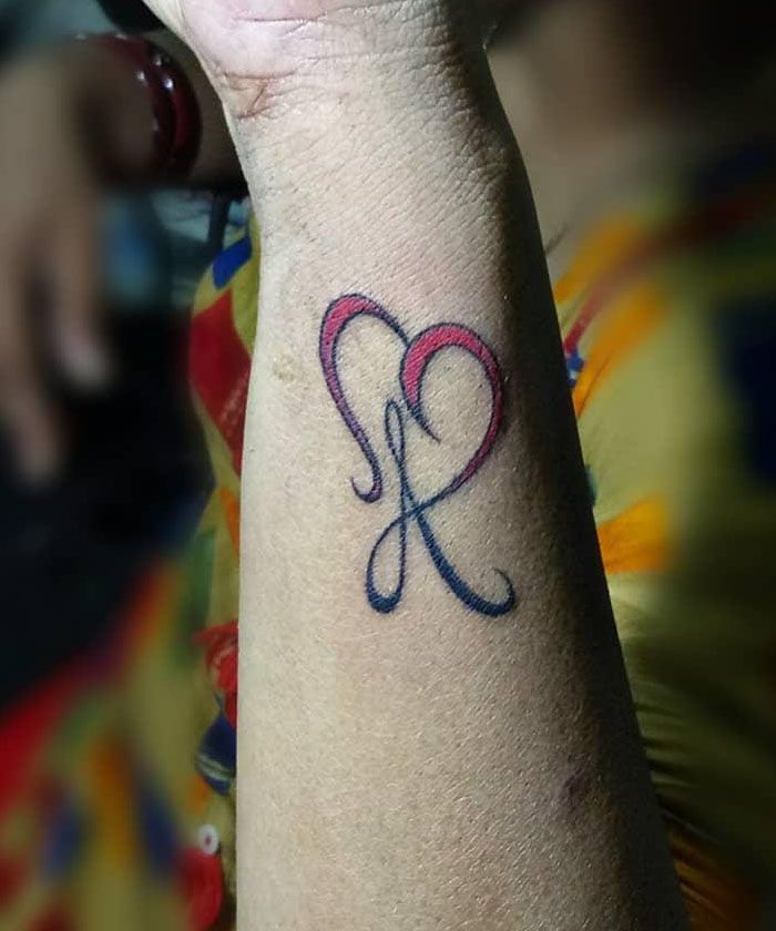 30 Unique Letter R Tattoos You Can Copy