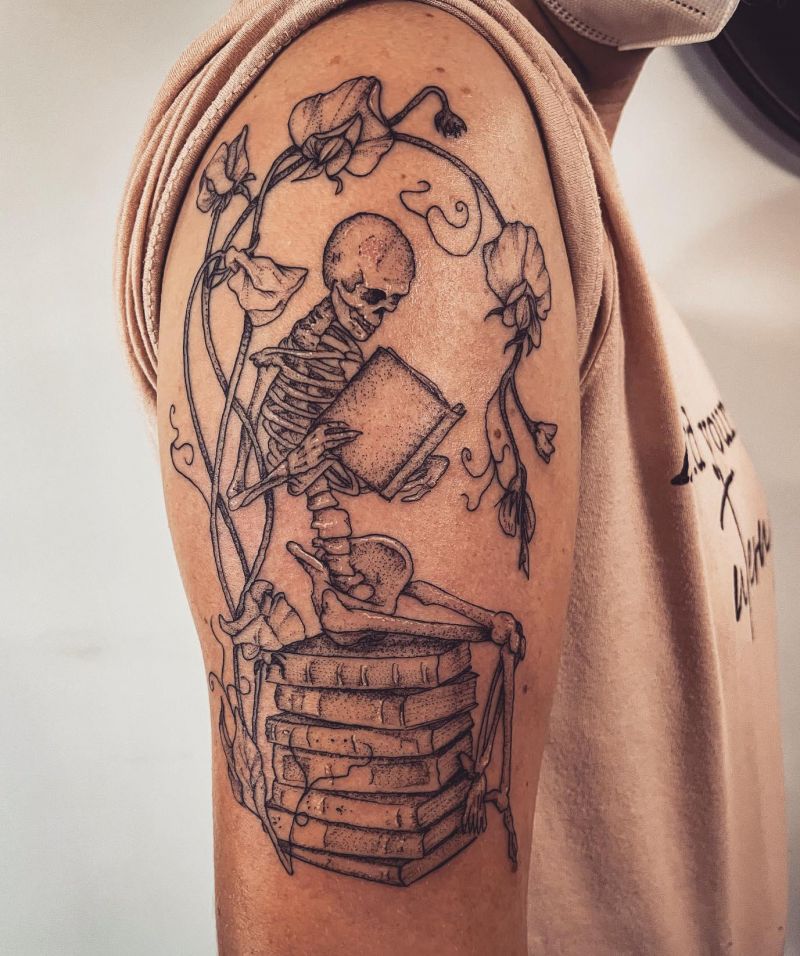 30 Unique Reading Tattoos You Can Copy