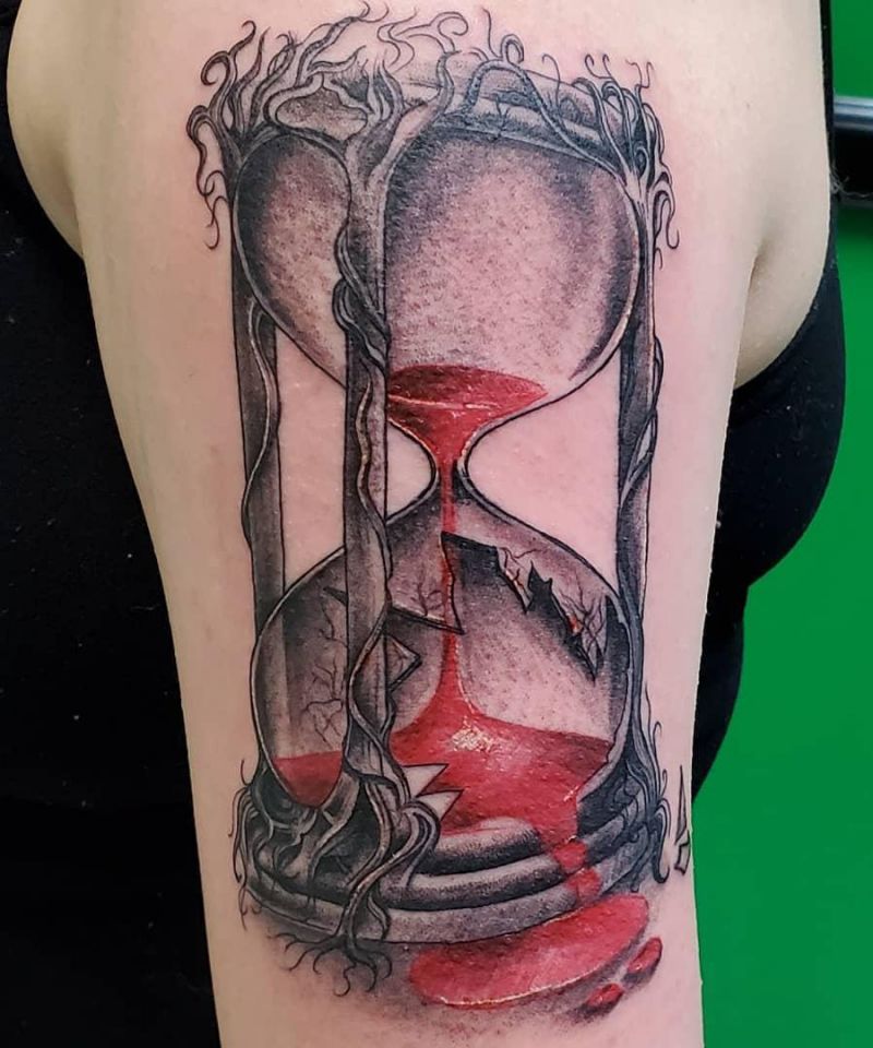 30 Classy Broken Hourglass Tattoos for Your Next Ink