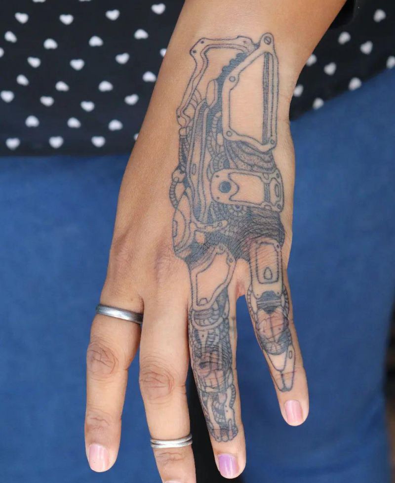 6 Unique Mechanical Hand Tattoos You Must Love