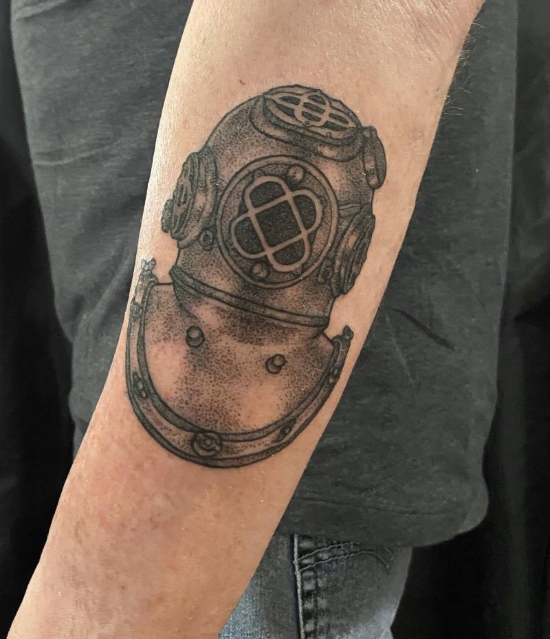 30 Unique Diving Helmet Tattoos You Must Love