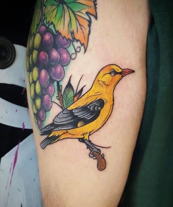 30 Pretty Oriole Tattoos to Inspire You