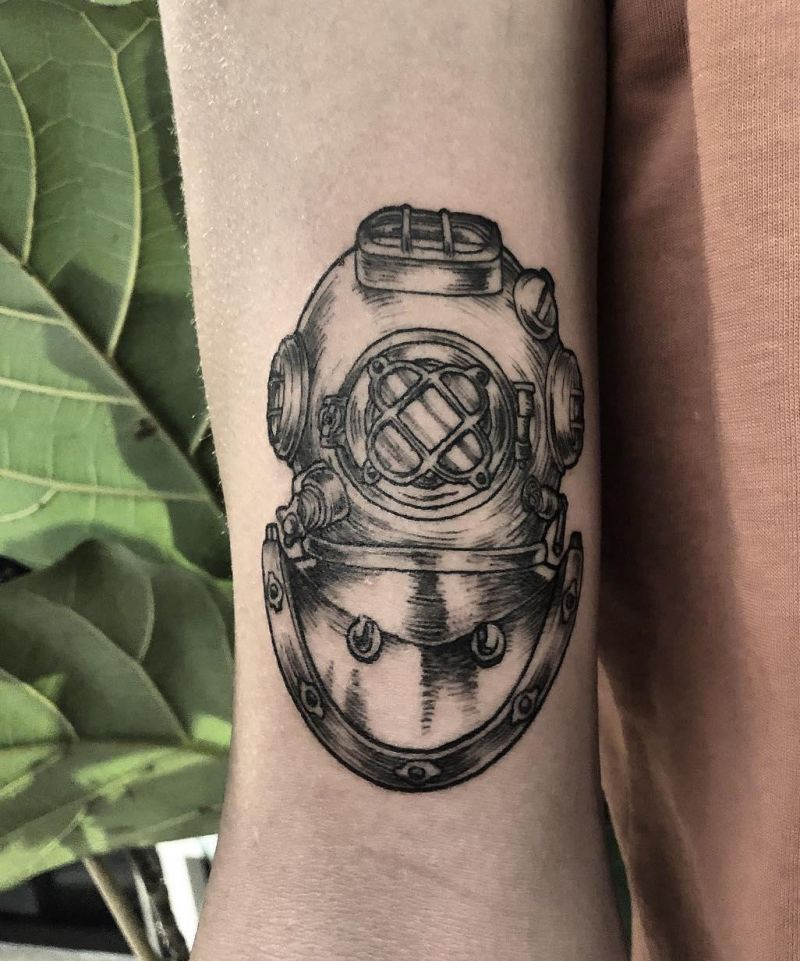 30 Unique Diving Helmet Tattoos You Must Love