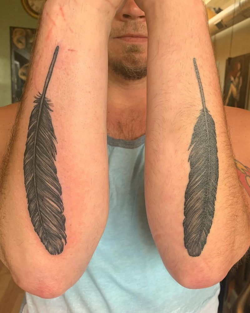 30 Pretty Eagle Feather Tattoos to Inspire You