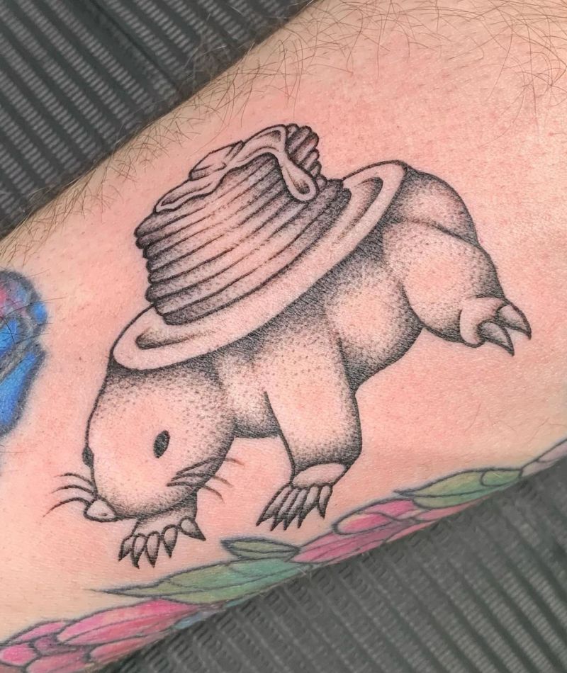 20 Classy Mole Tattoos You Can Copy