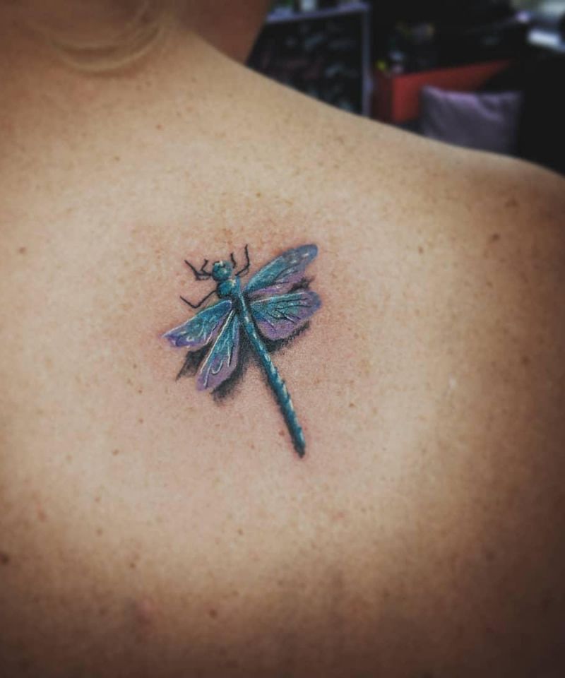 10 Elegant 3D Dragonfly Tattoos to Inspire You