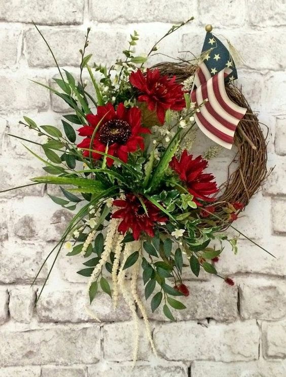 43 Cool DIY Patriotic Wreaths for 4th of July