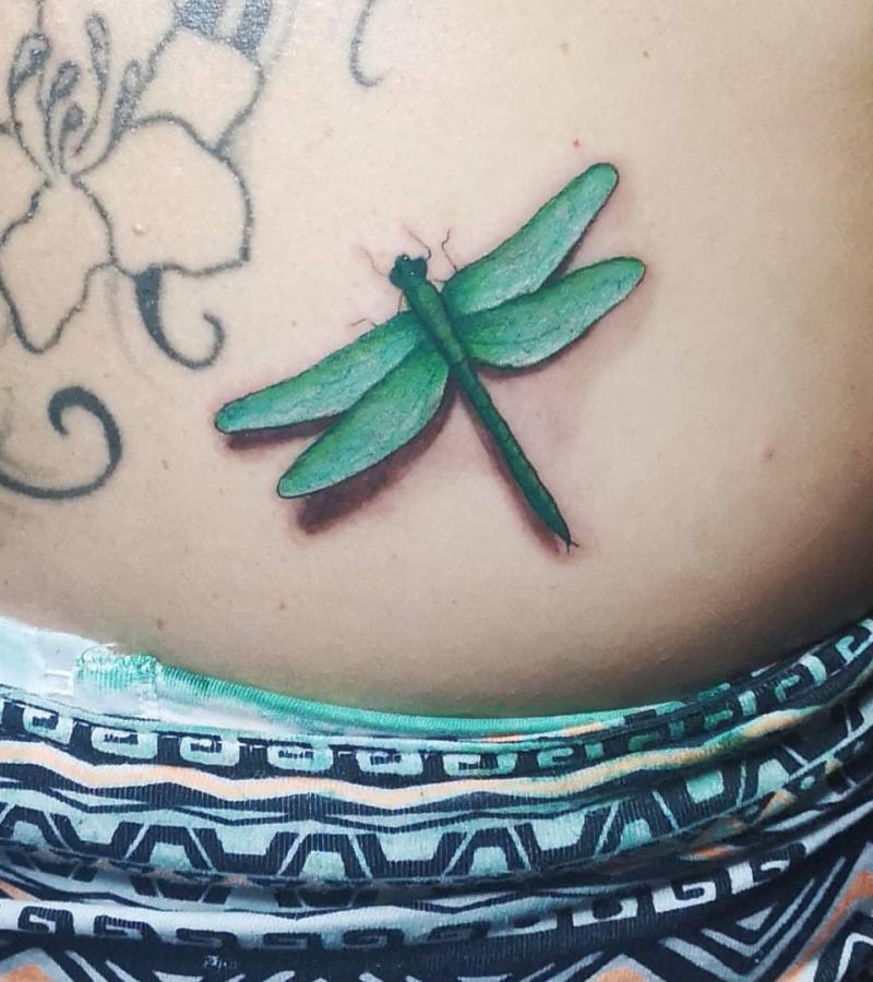 10 Elegant 3D Dragonfly Tattoos to Inspire You