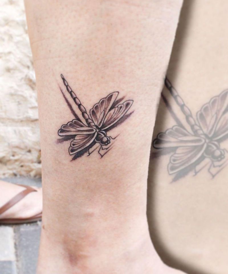 10 Elegant 3D Dragonfly Tattoos to Inspire You