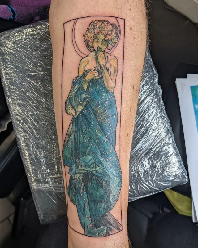 Shy Alphonse Mucha Tattoo on Leg