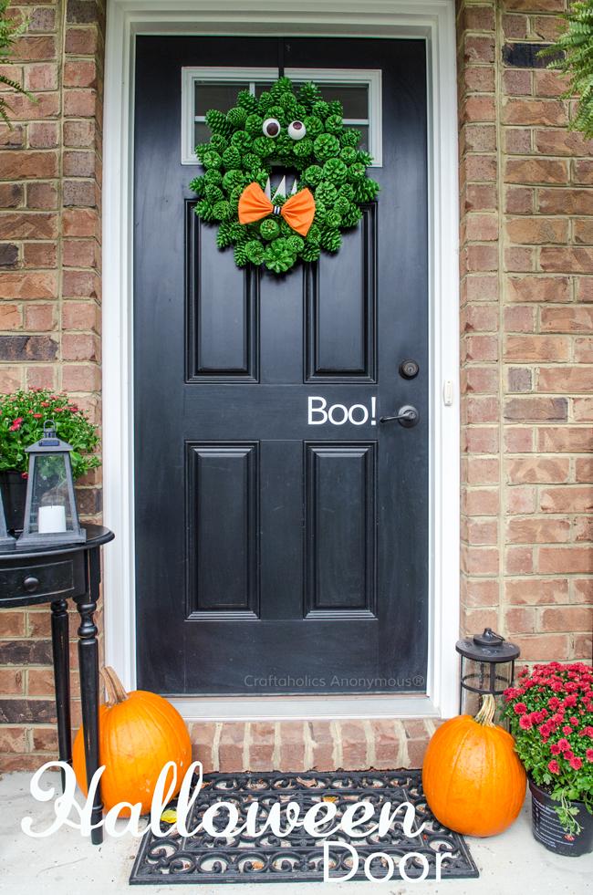 37 Spooky DIY Halloween Wreaths For Your Front Door