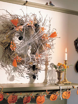 35 Easy Halloween Decorations and Crafts You Can Make Yourself