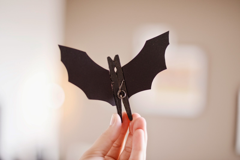 35 Easy Halloween Decorations and Crafts You Can Make Yourself