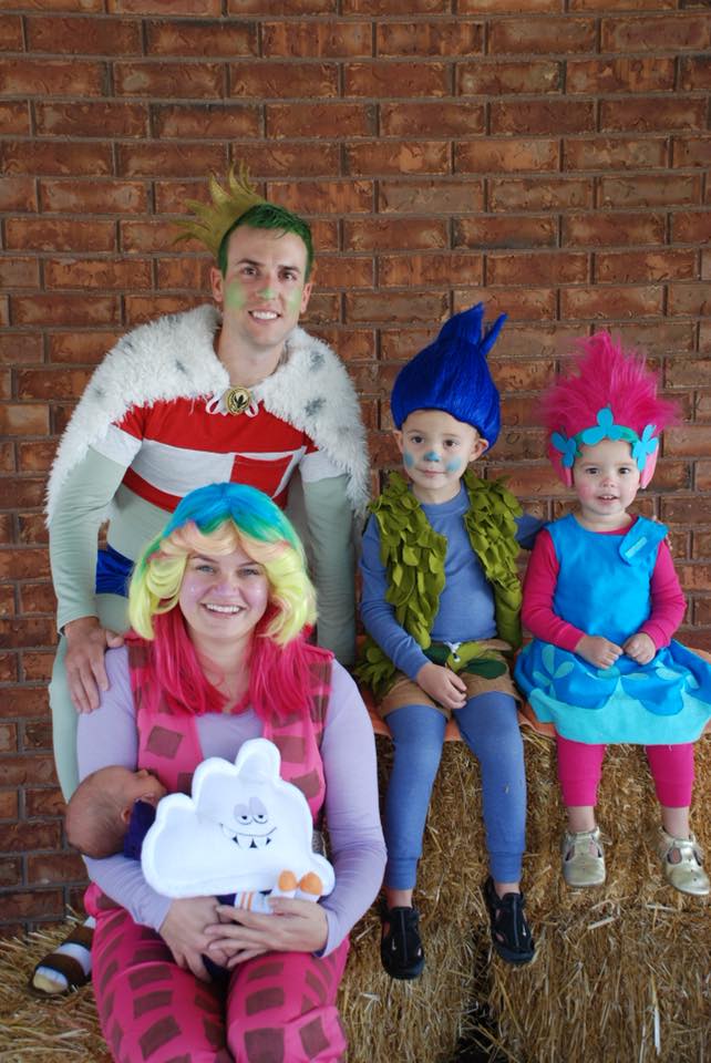 40 Clever Family Halloween Costume Ideas