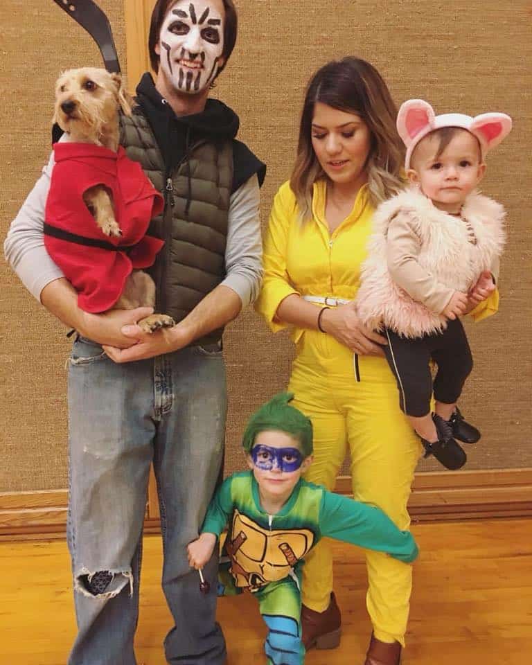 40 Clever Family Halloween Costume Ideas