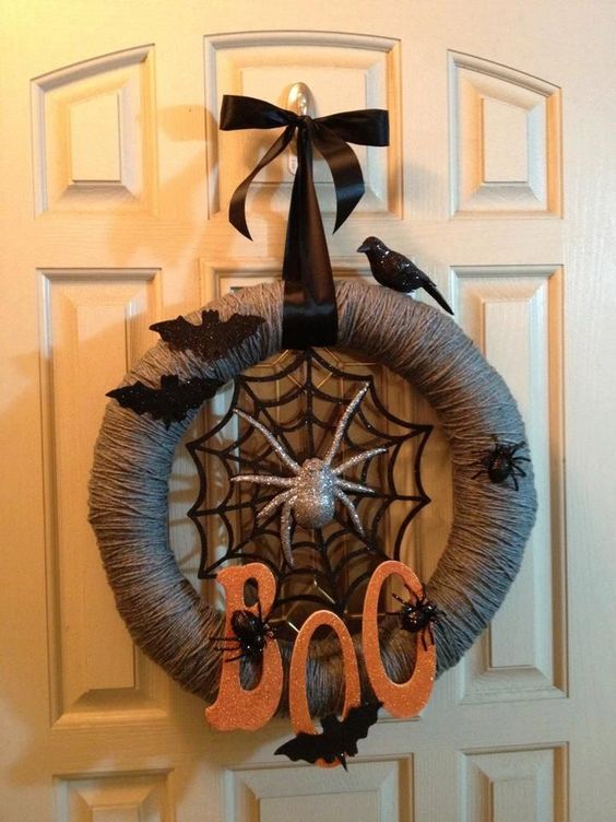 37 Spooky DIY Halloween Wreaths For Your Front Door