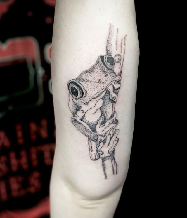 10 Cute Tree Frog Tattoos You Can’t Ignore