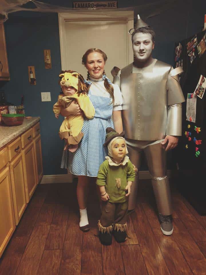 40 Clever Family Halloween Costume Ideas