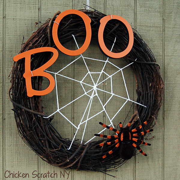 37 Spooky DIY Halloween Wreaths For Your Front Door