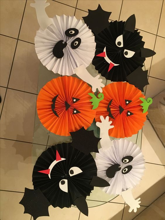 20 Easy and Fun Halloween Paper Crafts For Kids