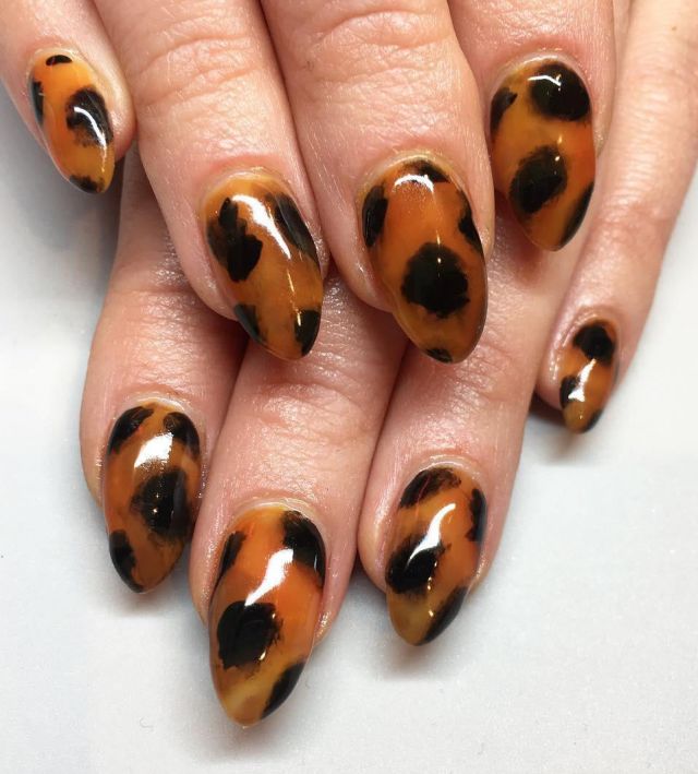 Almond Tortoise Shell Nail Art