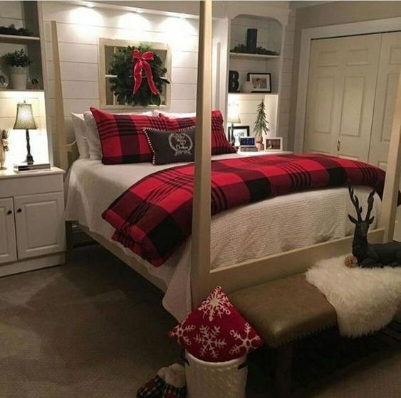 40 Festive Christmas Bedroom Decorating Ideas