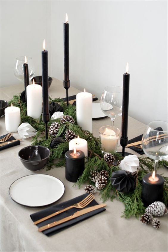 40 Pretty Christmas Table Centerpieces Decoration Ideas