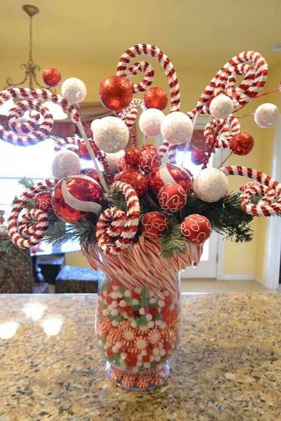 40 Pretty Christmas Table Centerpieces Decoration Ideas