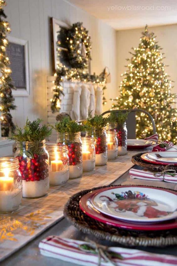 40 Pretty Christmas Table Centerpieces Decoration Ideas