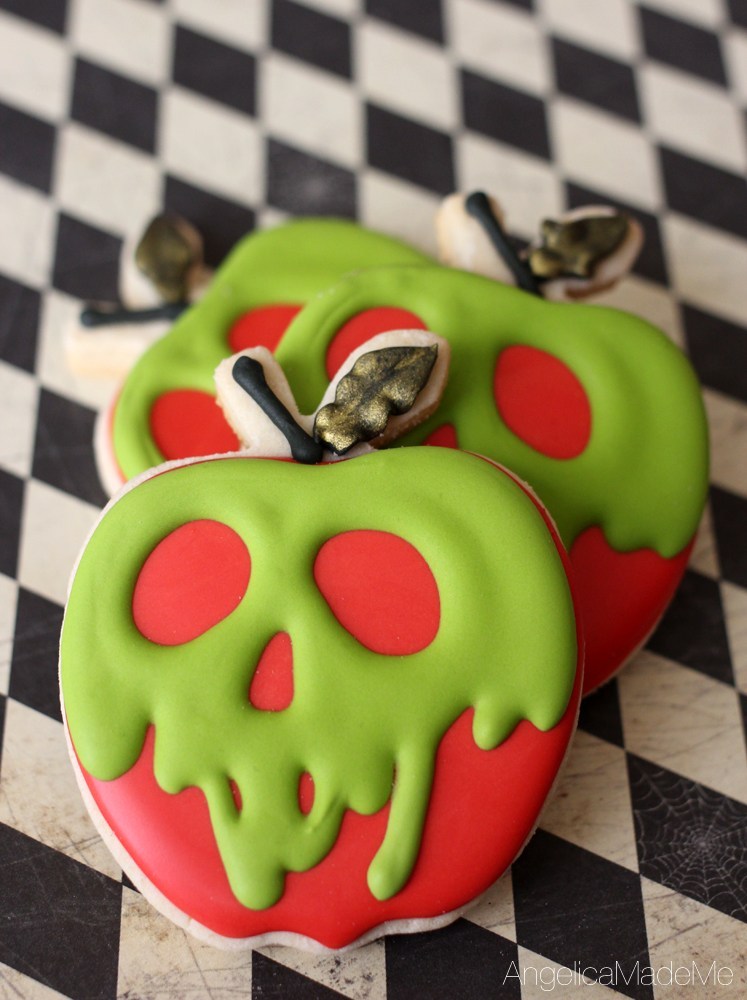 40 Spooky Halloween Dessert Ideas for Halloween Party